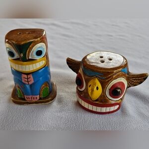 Totem Pole Tiki Bar Salt and Pepper Shakers Made in Japan Vintage Empress